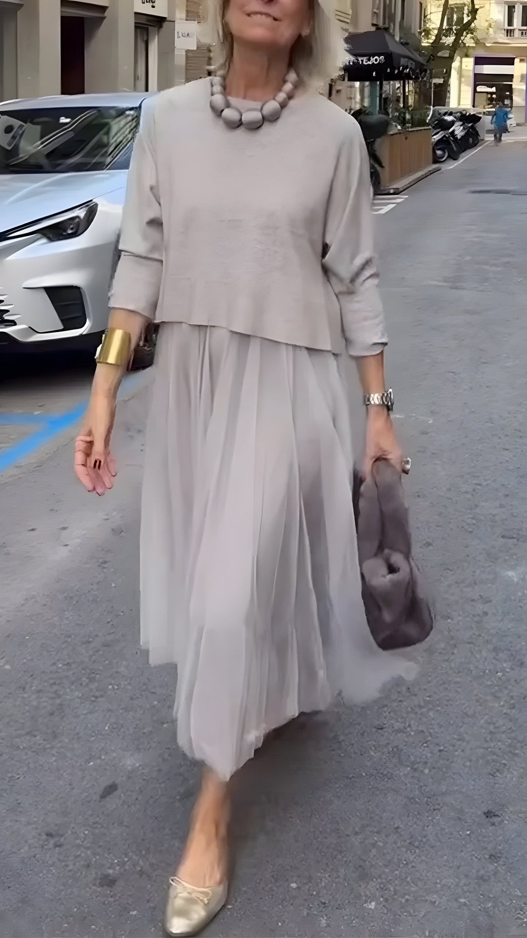 Dorthe — Elegant Midi Kjole Dame i Strikk og Sateng med Rund Hals, Motegalleriet Oslo — bilde 1