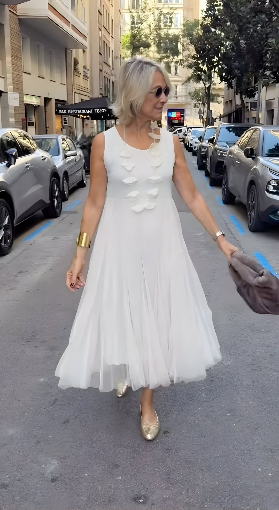 Dorthe — Elegant Midi Kjole Dame i Strikk og Sateng med Rund Hals, Motegalleriet Oslo — bilde 6