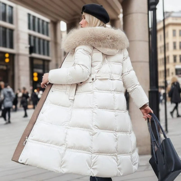 Lucia — Varm Lang Vinterjakke Dame med Fuskepels og Belte, Motegalleriet Oslo — bilde 15