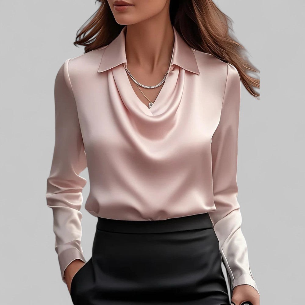 Turid — Elegant Bluse Dame i Sateng med Drapert Hals og Lange Ermer, Motegalleriet Oslo — bilde 3