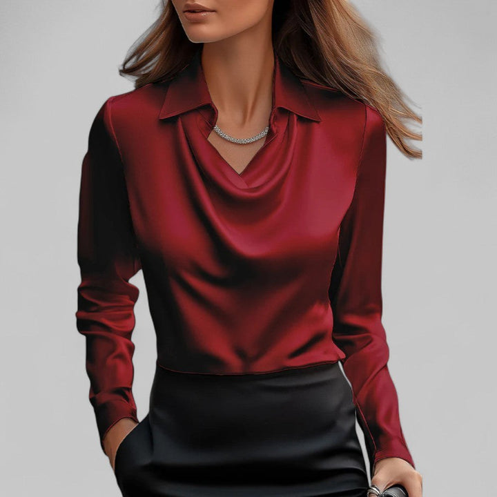 Turid — Elegant Bluse Dame i Sateng med Drapert Hals og Lange Ermer, Motegalleriet Oslo — bilde 5