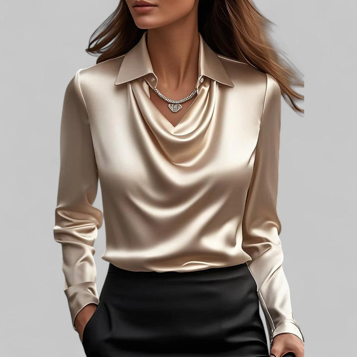 Turid — Elegant Bluse Dame i Sateng med Drapert Hals og Lange Ermer, Motegalleriet Oslo — bilde 10